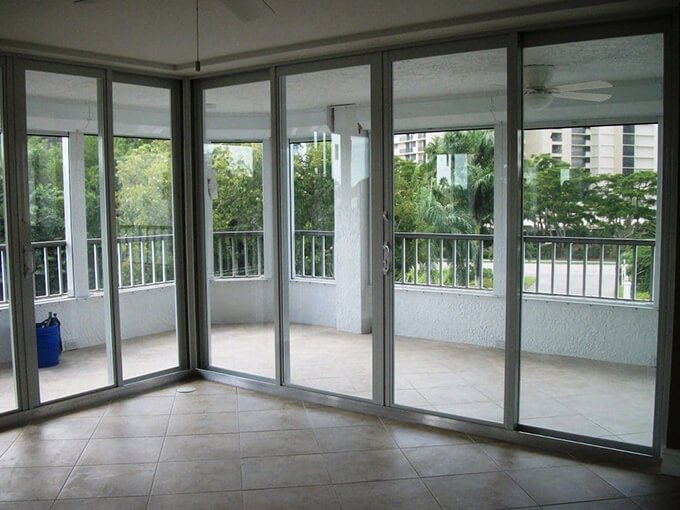 Sliding Door 3